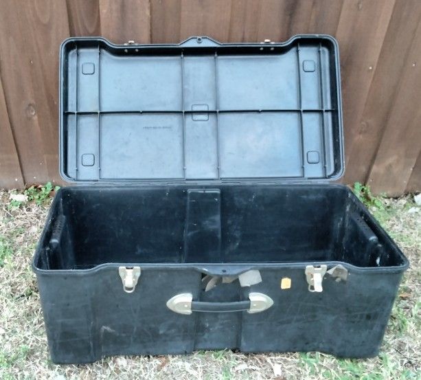 Contico Black Plastic Hinged Storage Box Footlocker Trunk