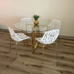 White Boho Neural Dining Chairs And Table Set For 4