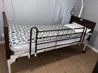 Hospital Bed / Electric 