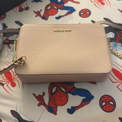Micheal Kors Purse