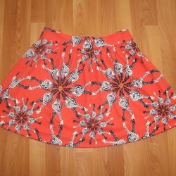 Crown & Ivy Spring Giraffe Swing Pleated Skirt Size 8 Adorable Orange Navy Blue.