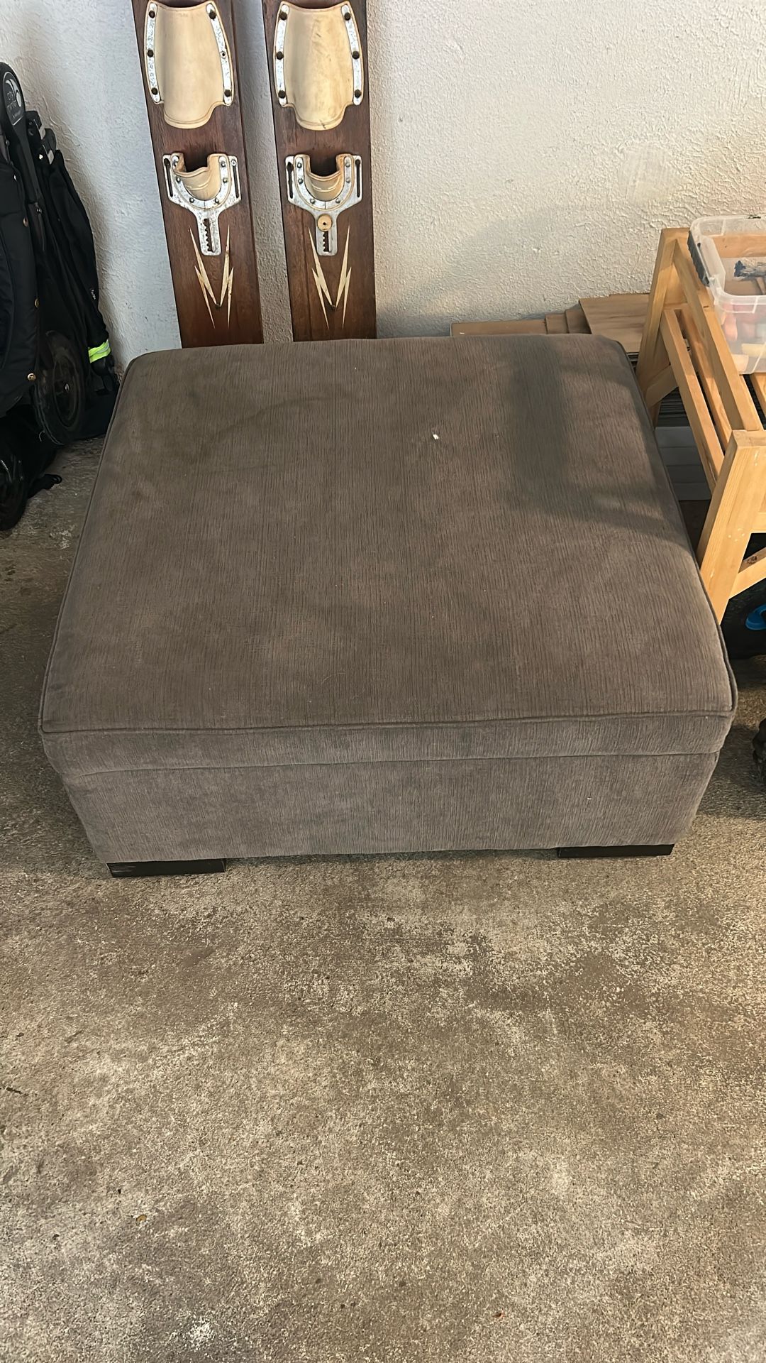 Macys ottoman