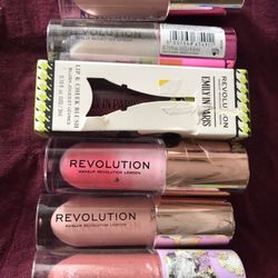 New Revolution Lip Gloss 