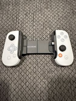 Backbone One Controller for iPhone Lightning Connectivity - PlayStation Edition