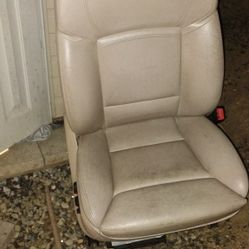 Bmw  550i Seats 