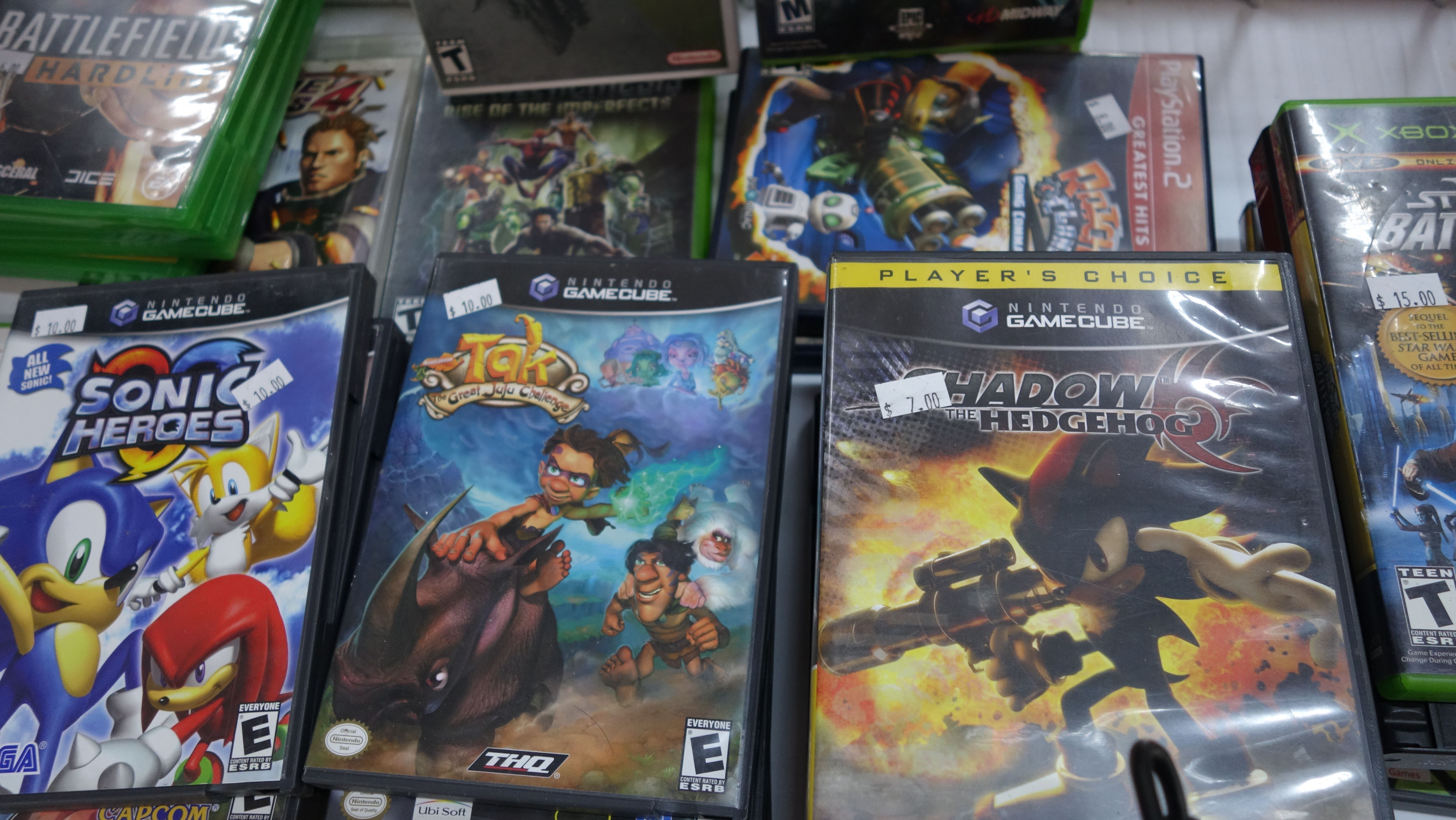 Classic PS2, Xbox, and Gamecube video games PRICES varies. Prices on pics Gaston bazaar
