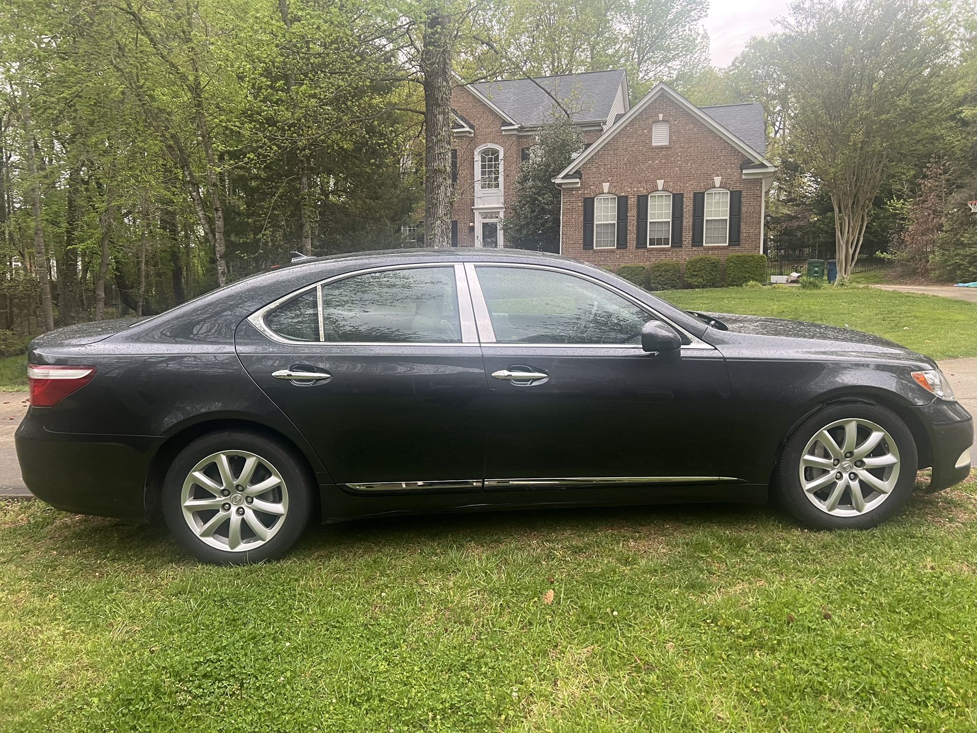 2007 Lexus LS 460