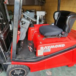Forklift Electrico  Raymond  De Bateria 