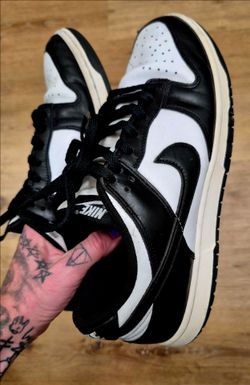 Nike Dunk Panda Size 9.5