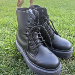 Dr. Martens Jadon II Mono Platform Boots