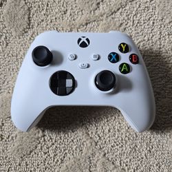Xbox Series X Wireless Controller Works Great