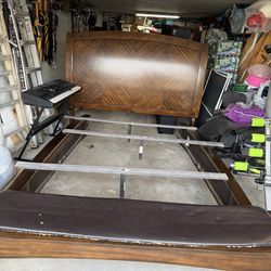 Queens Bed With The Box Frame