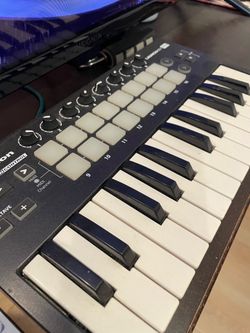 Novation Launchkey Mini