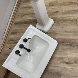 Pedestal Bathroom Sink