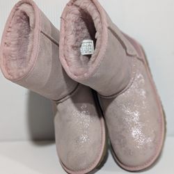 Metallic Pink Cloud .. Size 6 $85