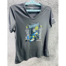 Disneyland Halloween Half Marathon Weekend 10K Shirt RunDisney 2024 Size M