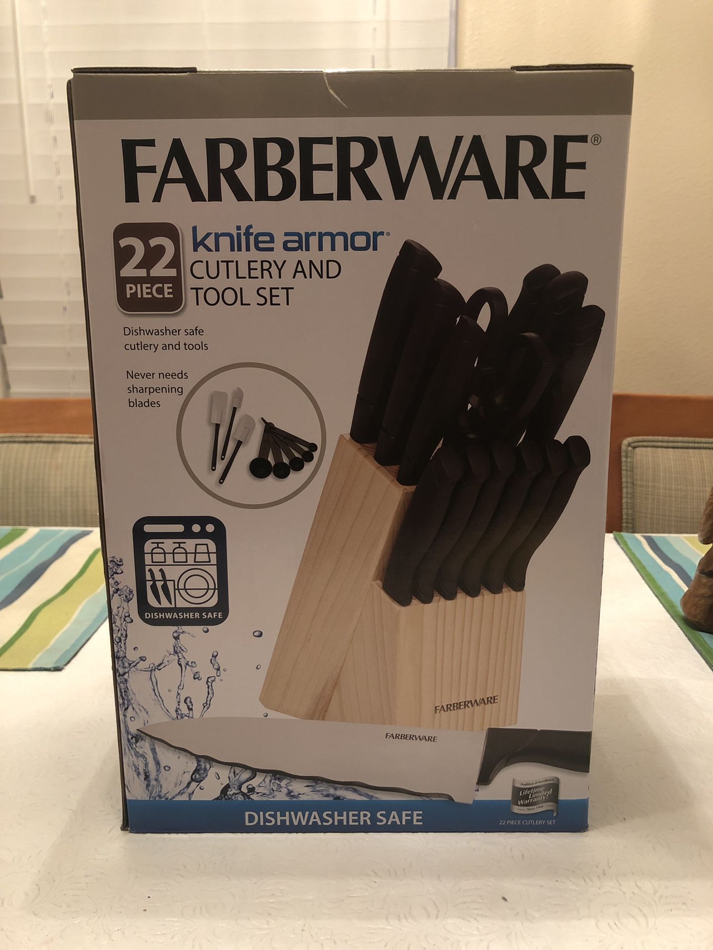 Farberware 22pc Cutlery Set