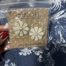Each Jewels Flower Barrette Set