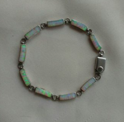 Silver fire opal braclet.
