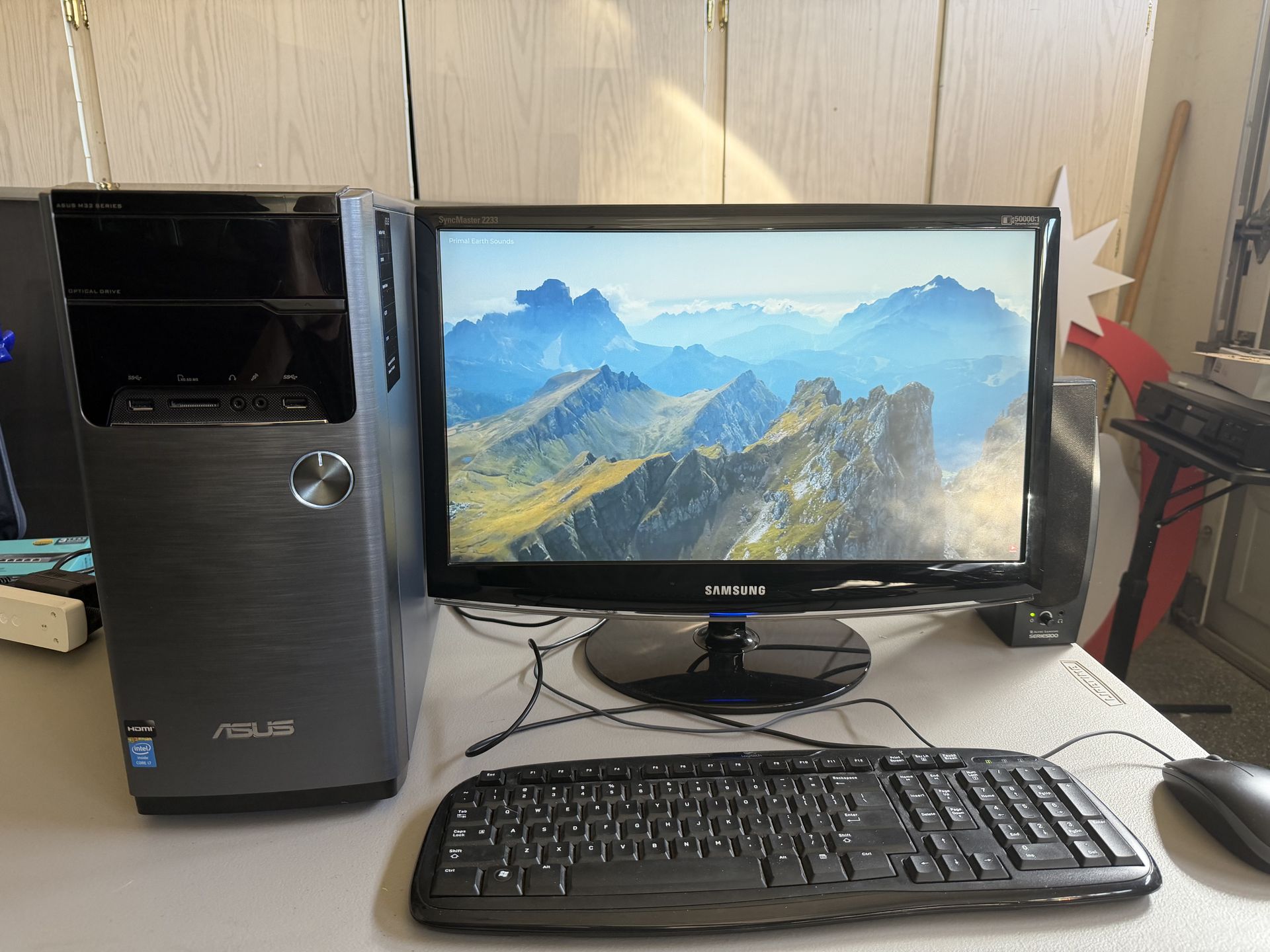 Asus i7 3.60GHz, 8GB Ram, 250GB SSD, 1TB Hard Drive, DVD-RW Drive, Windows 11 Home, Keyboard and Mouse, Altec Lansing Speakers, Samsung 22” Monitor