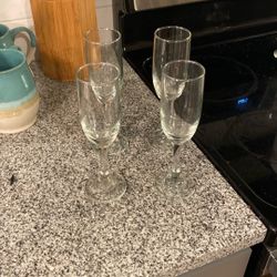 Wedding Champagne Flutes (4)