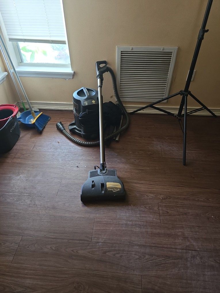 Rainbow E series vacuum