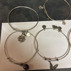 Silver Bangles 