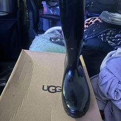 Woman’s Ugg W Shaye Rain Boots Size 9