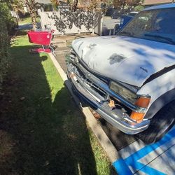 99 Suburban For Parts