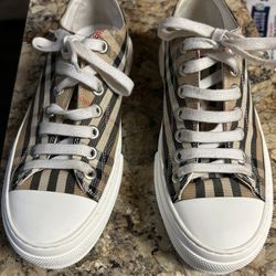 Burberry Shoes