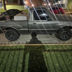 Ford Ranger 2.5L ***3,500 OBO Mejor Oferta**
