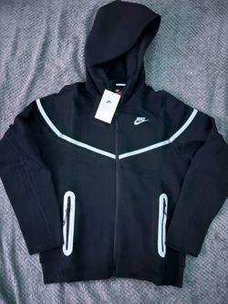Nike tech