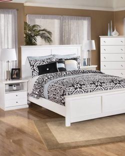 BRAND NEW WHITE BEDROOM SUITE FOR SALE