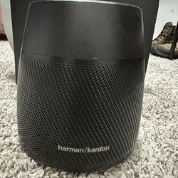 Harmon Kardon Astra Voice Activated Bluetooth Smart Speaker Black HKALLUREBLKAM