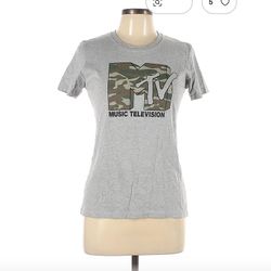 MTV Gray Short Sleeve T-Shirt Size Large Camouflage Logo