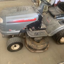 Craftsman Lawn Tractor