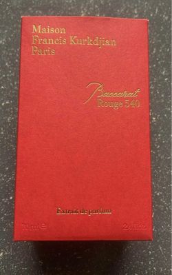 Baccarat rouge cologne