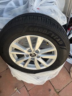 Used/NEW OEM Corolla/Camry 2026 16 INCH Rims PLUS +TIRES 205/65R16 tires