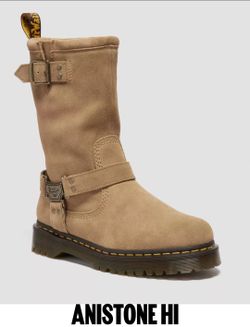 BRAND NEW doc martens