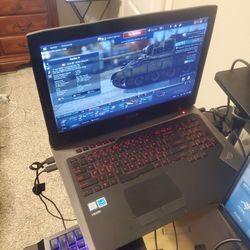 Asus ROG 1070 gaming laptop, 32in Monitor