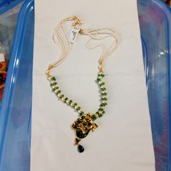 Small Pearl Necklace