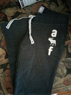 Great condition girls Abercrombie and Finch sweatpants size 10 /12