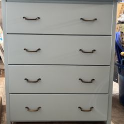 Refinished four drawers chest with 8 vintage brass drawer hardware