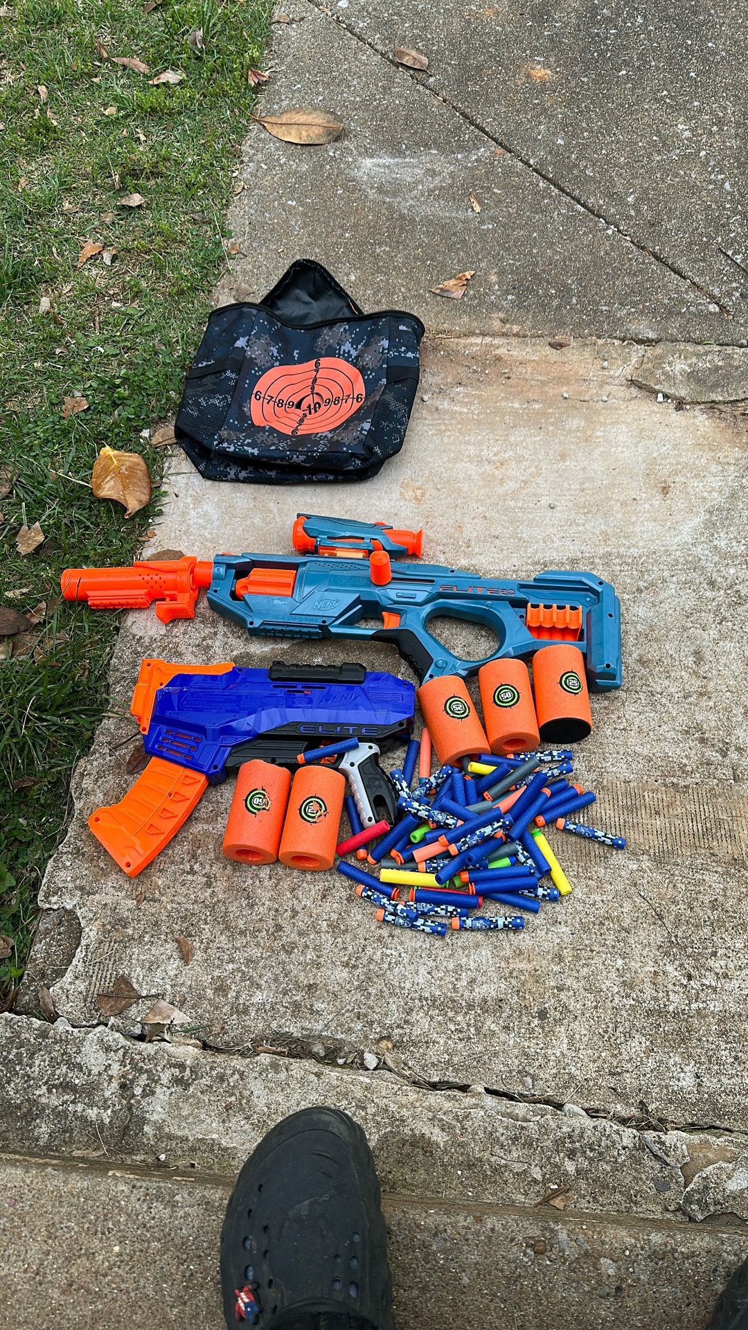 Nerf Gun And Target Carry Bag And Bullets