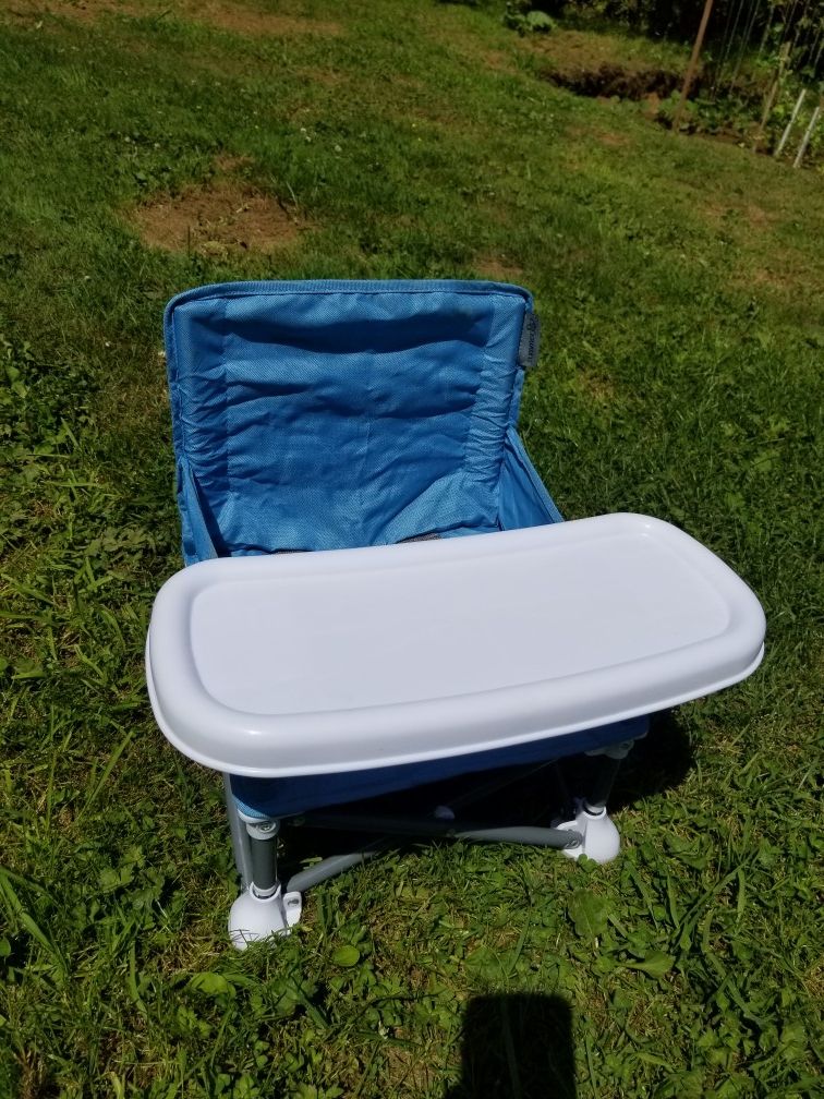 Portable Booster Seat w/Tray