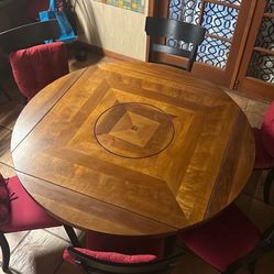 Dining Table &  6 Chairs