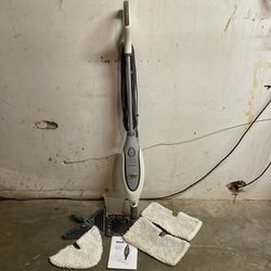 Shark Steam Pocket Mop. In new condition.