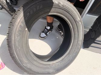 2 Gomas de carro nuevas