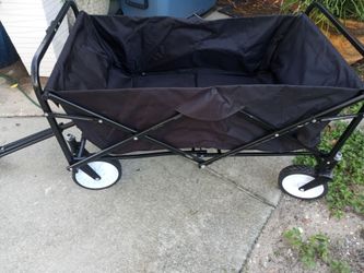 Nice black collapsible beach wagon, only used 1 or 2 times, good condition