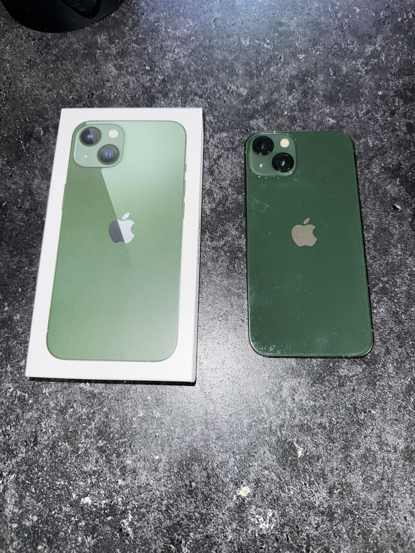 IPhone 13 Unlocked (Green)